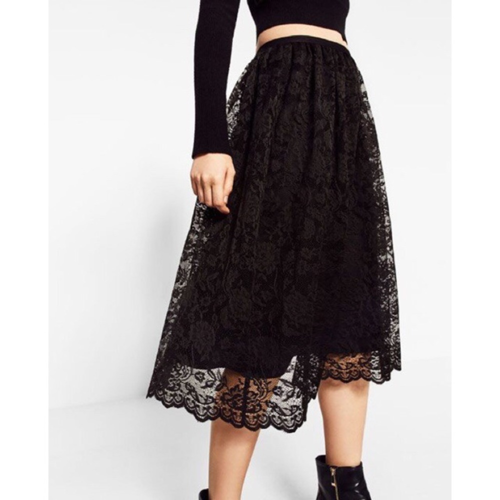 NWOT Zara knee length floral lace skirt